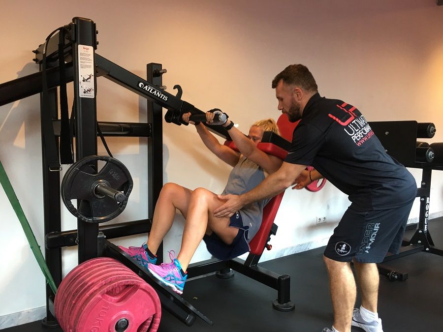 Estelle-in-the-gym-pendulum-900-web | Ultimate Performance